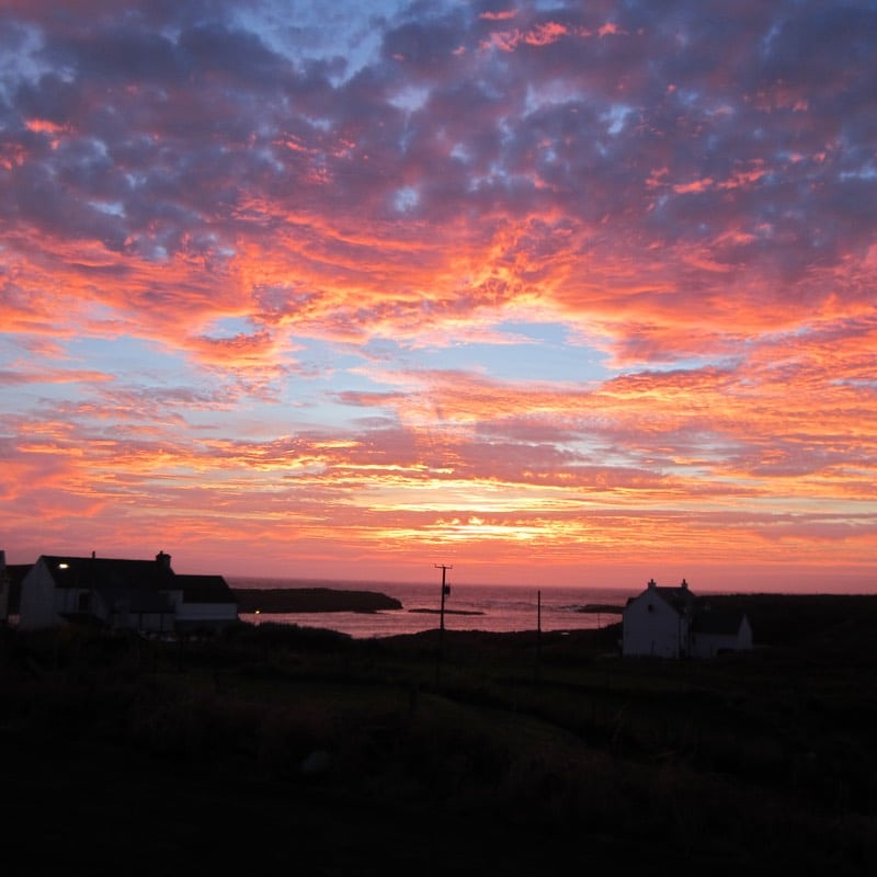 Oakwood Whisky - Sunset over Bruichladdich